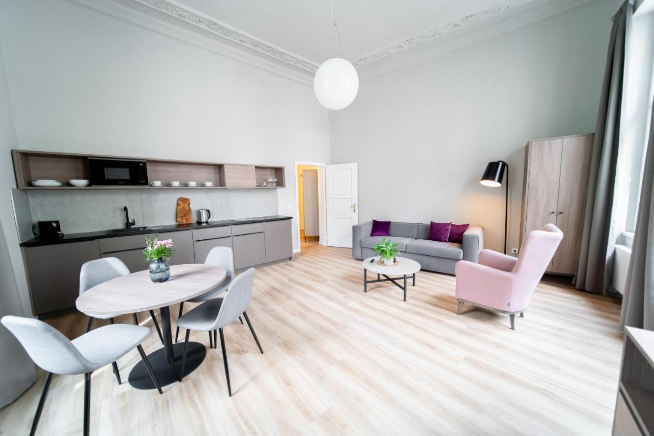Aparthotel Karl By Zeitraum à Prague Extérieur photo